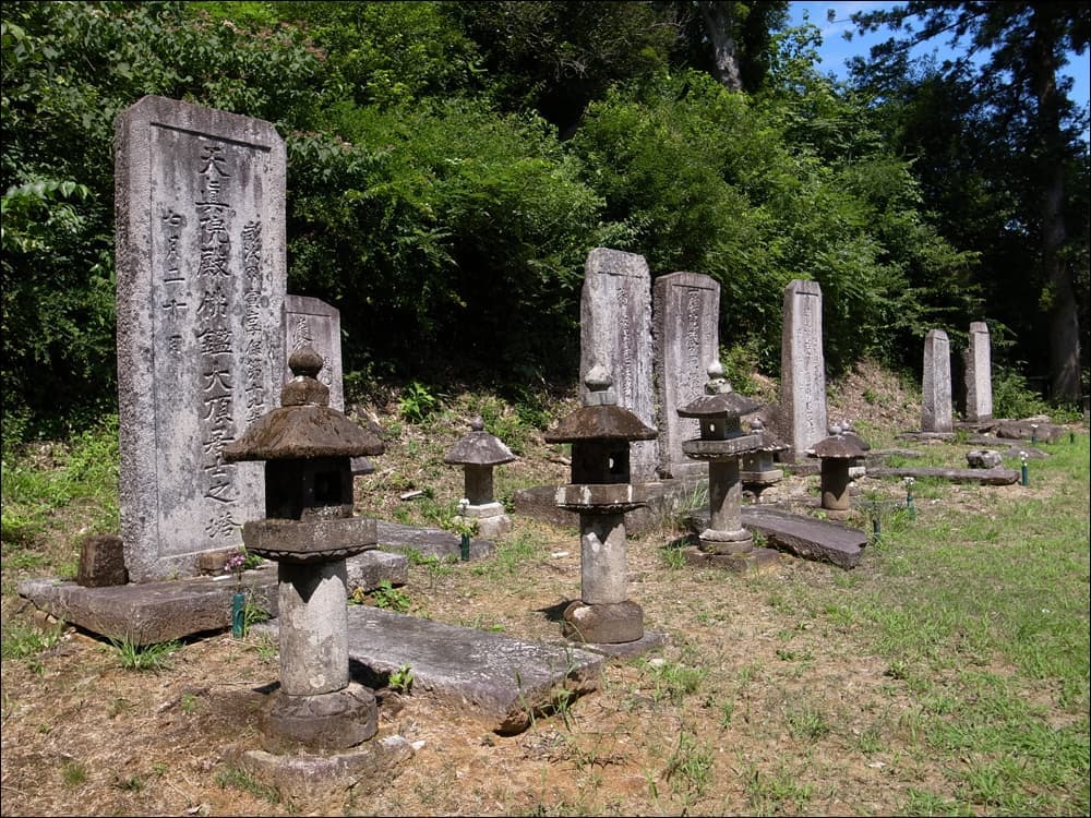 中島家廟所
