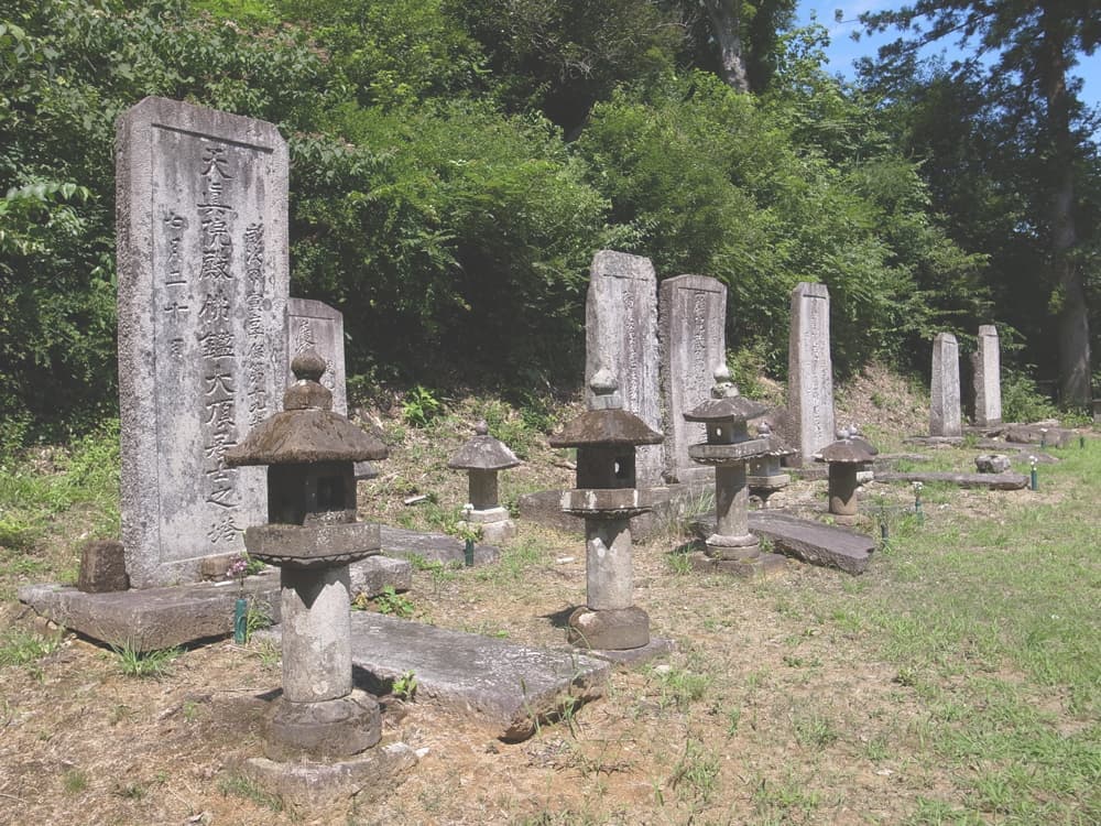 中島家廟所